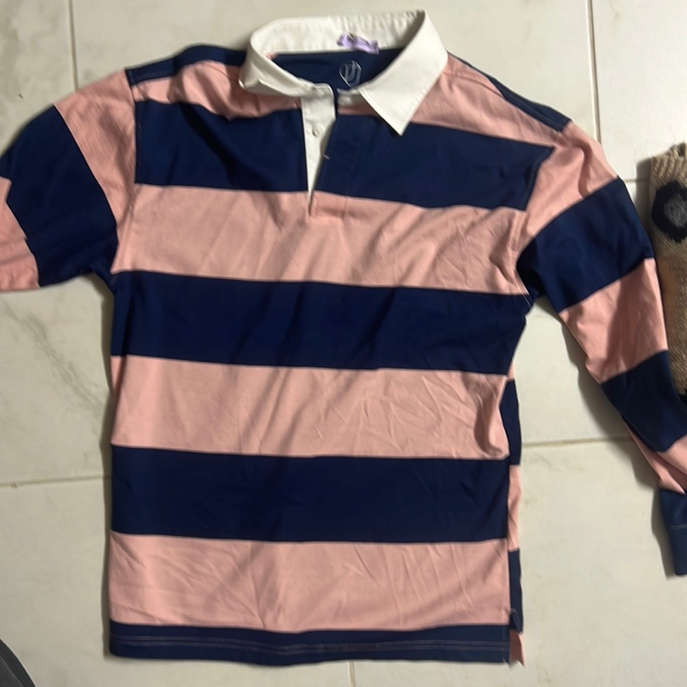 Long sleeve collared shirt
